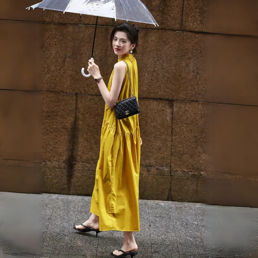 无袖挂脖大摆连衣裙 Elegant Relaxed Sleeveless Halter Neck Dress