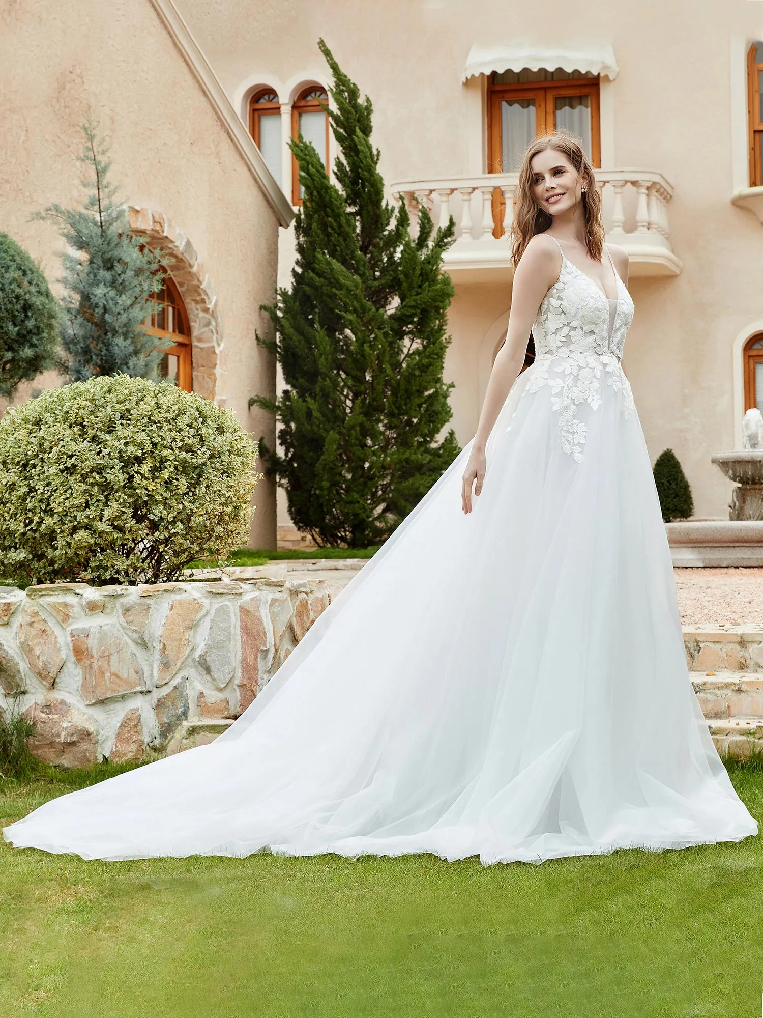 Elegant Plunging V-Neck Bridal Dress With Buttons Ivory