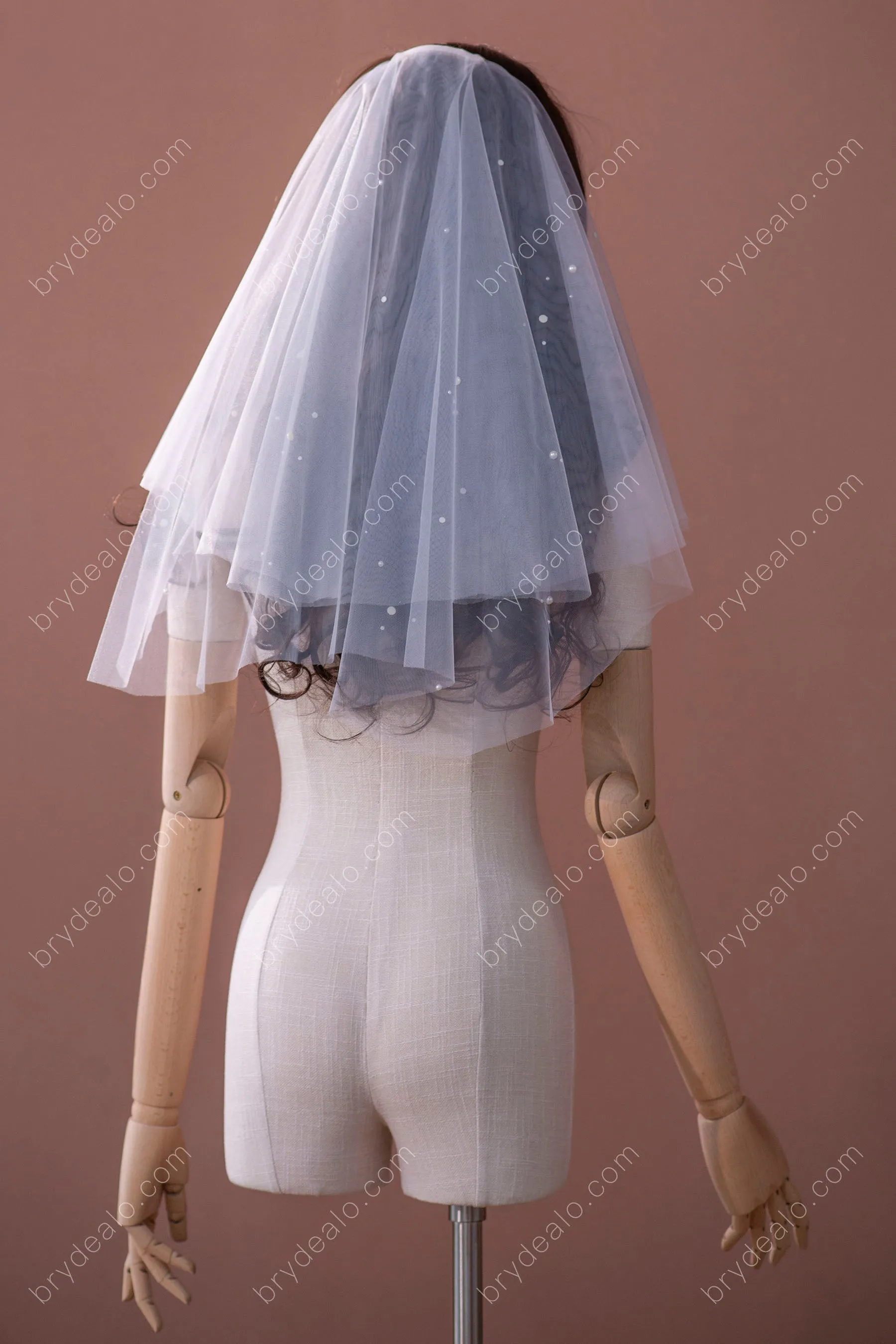 Pretty Refined Pearls Elbow Length Bridal Veil Online