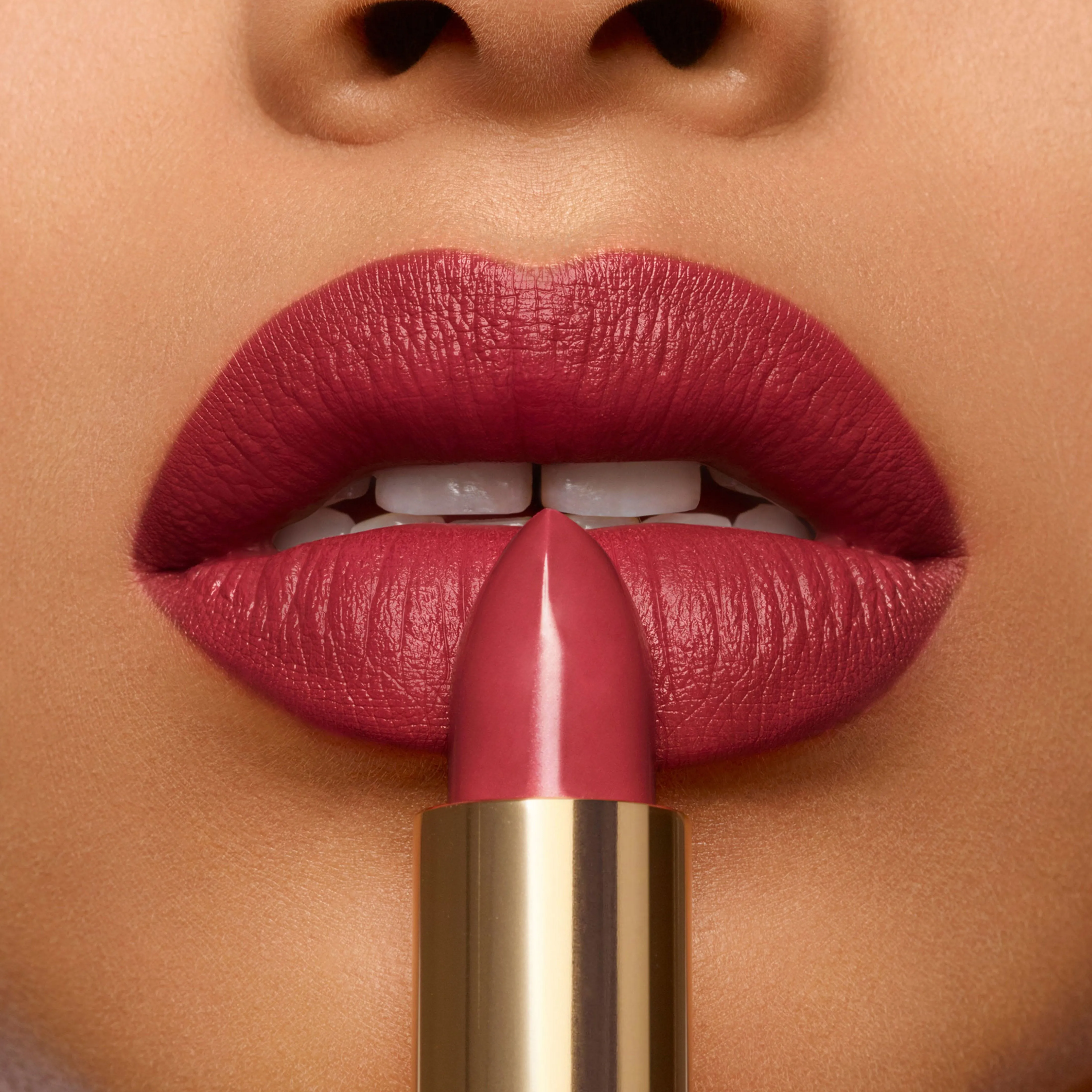 Rouge Pur Couture Satin Lipstick