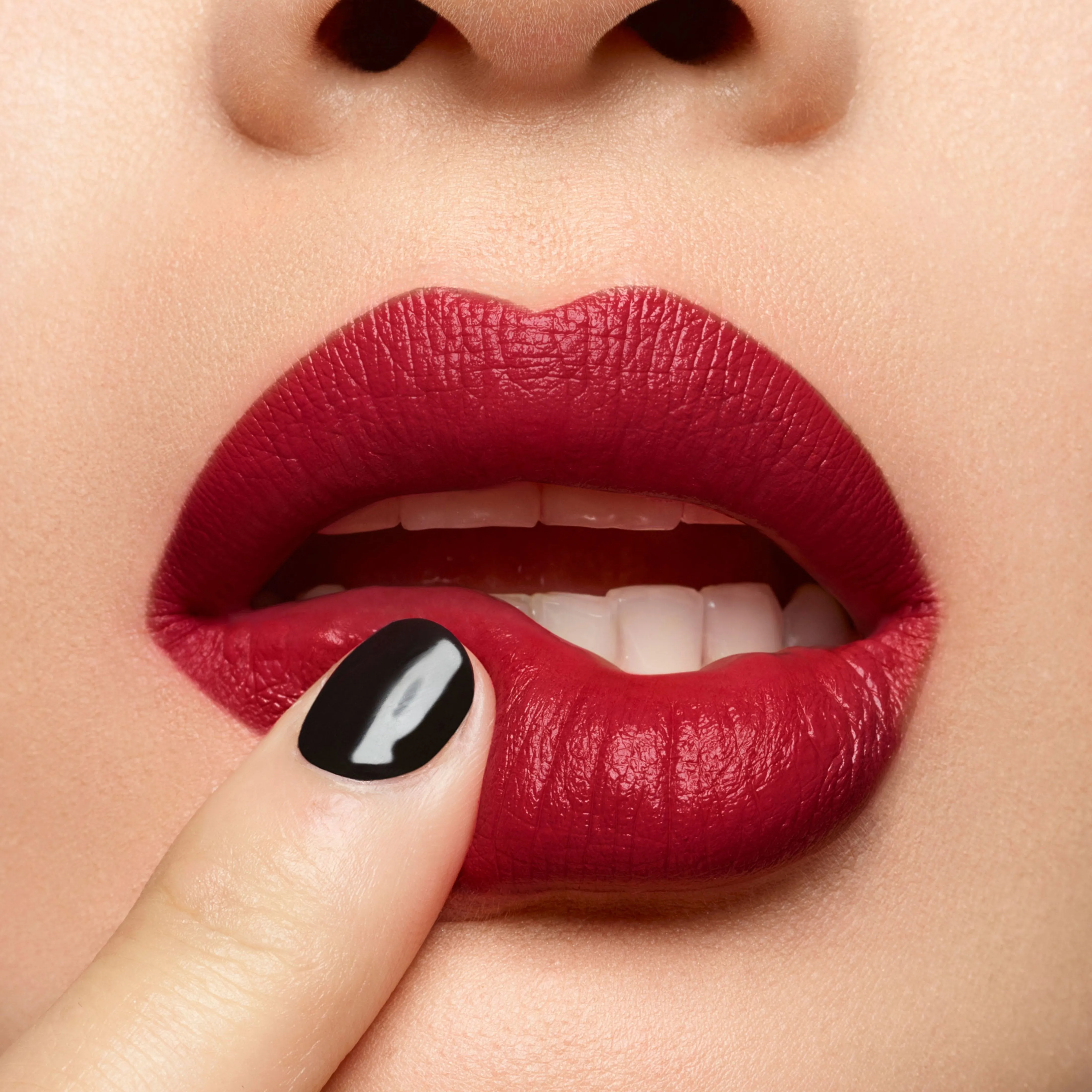 Rouge Pur Couture Satin Lipstick