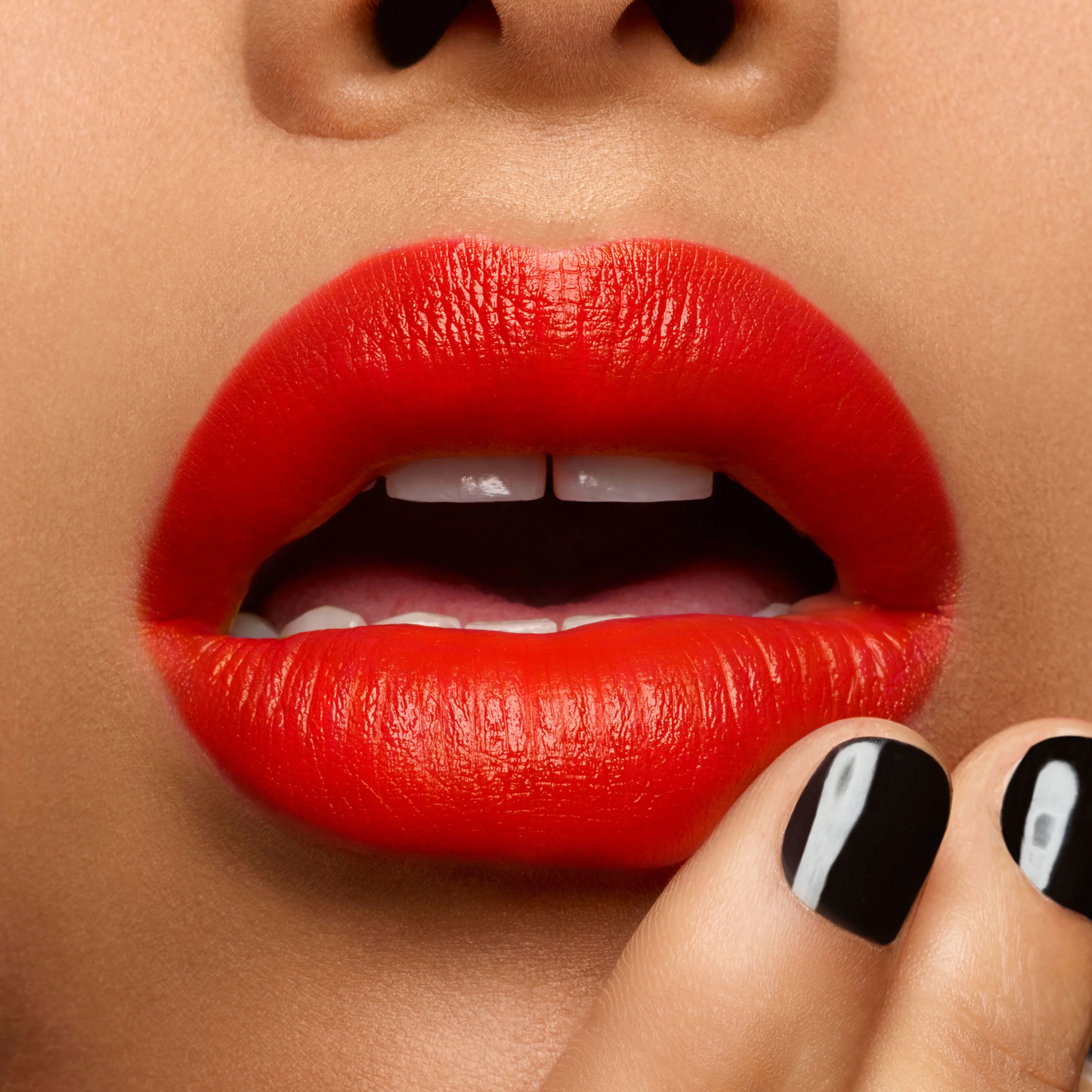 Rouge Pur Couture Satin Lipstick