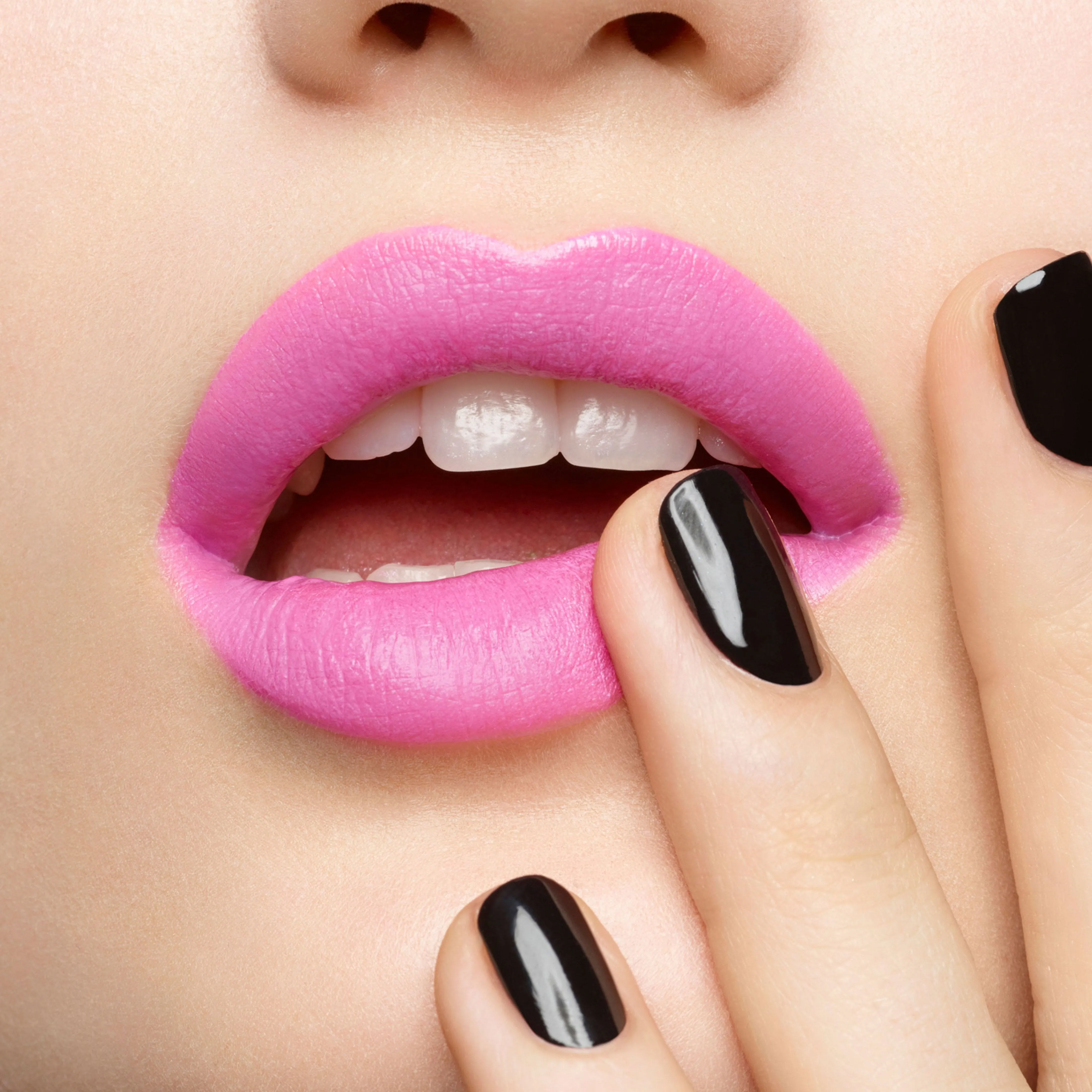 Rouge Pur Couture Satin Lipstick