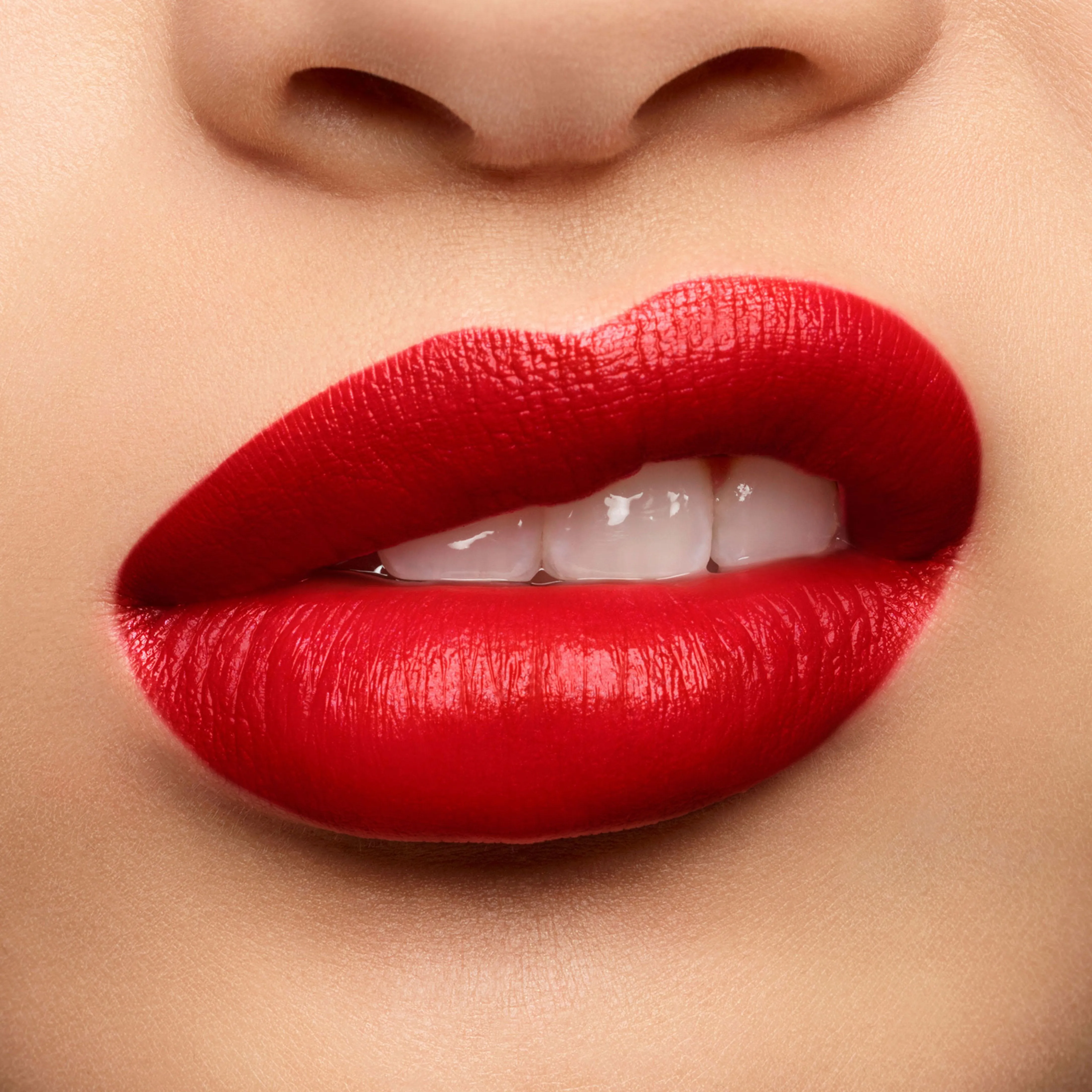 Rouge Pur Couture Satin Lipstick