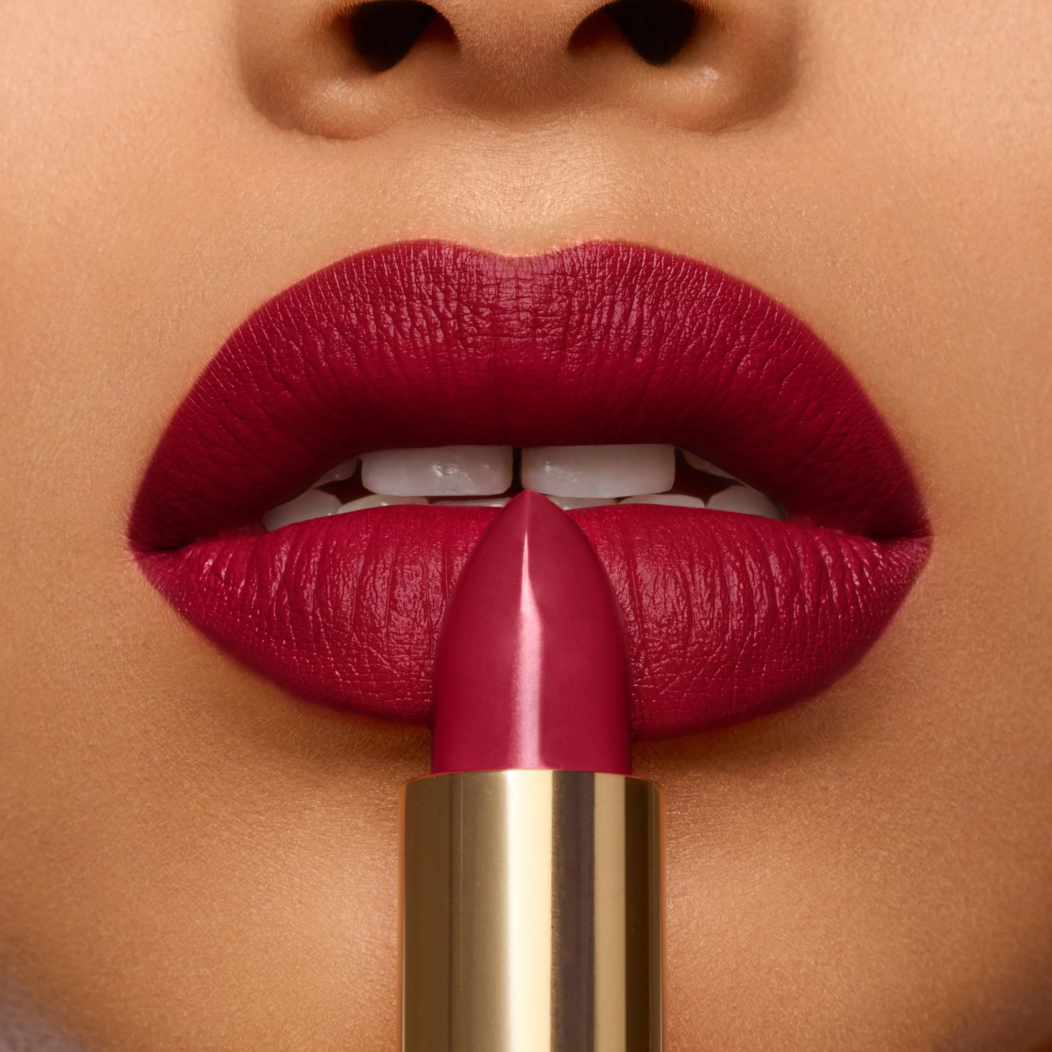 Rouge Pur Couture Satin Lipstick