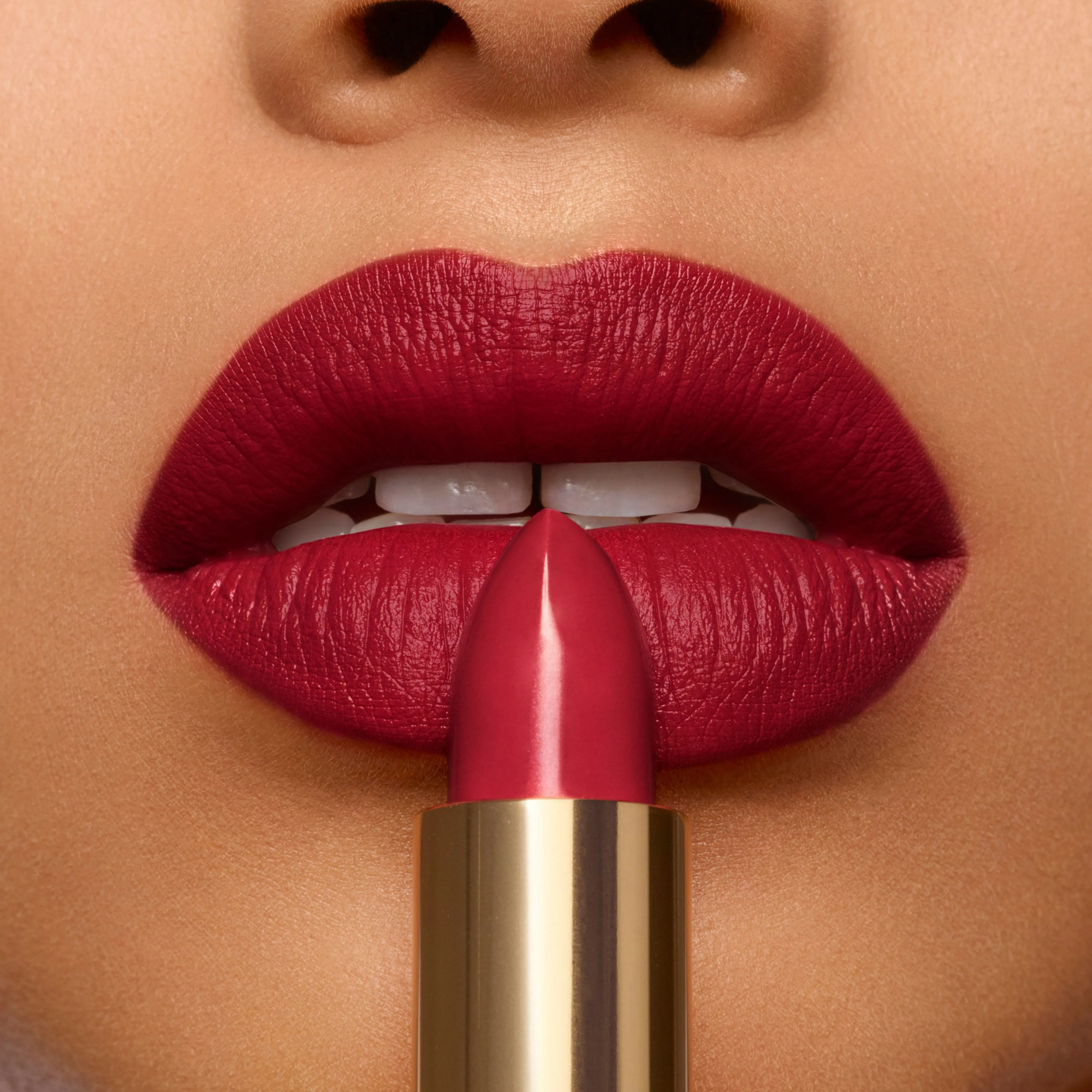 Rouge Pur Couture Satin Lipstick