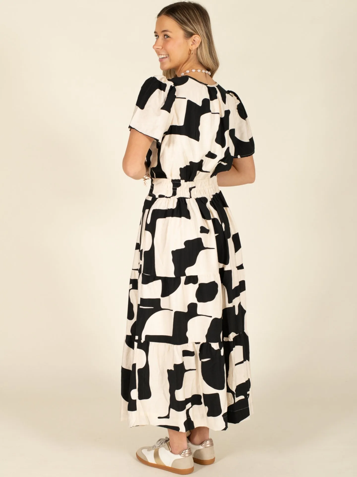 Short Sleeve Tiered Print Dress