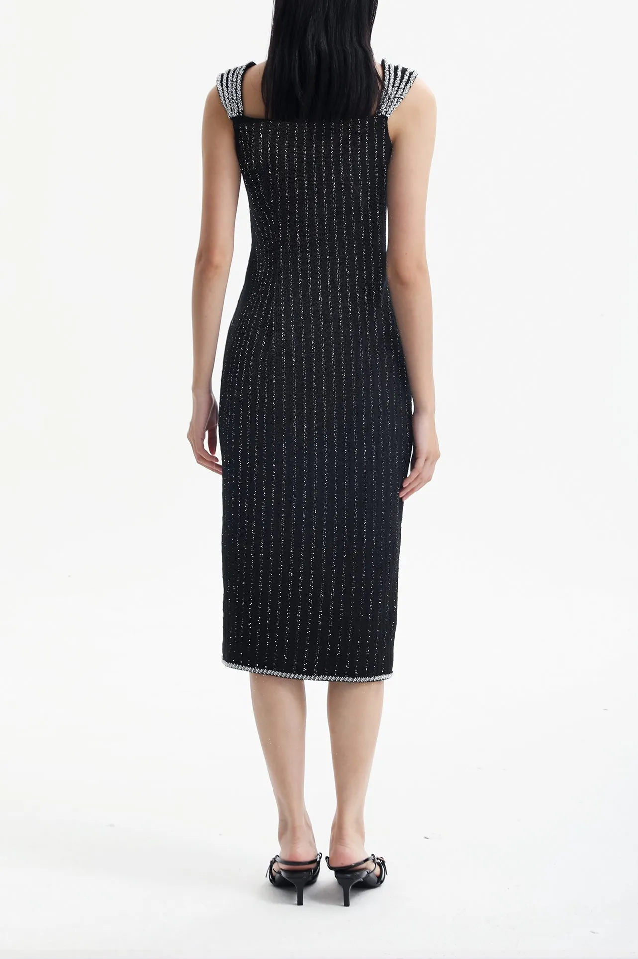SPLIT FRONT DRESS IN BLACK